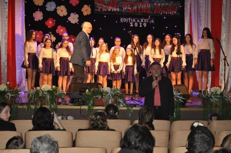 Flori pentru mama 2019_modern_ (3)