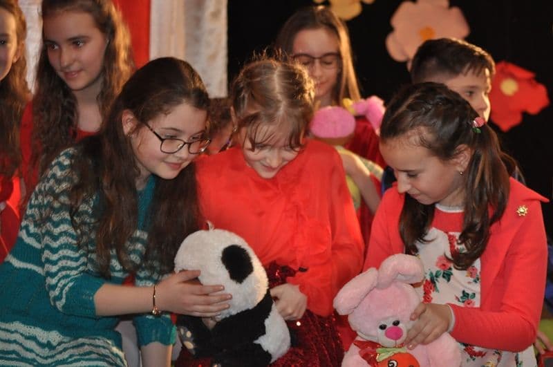 Flori pentru mama 2019_folclor_ (4)