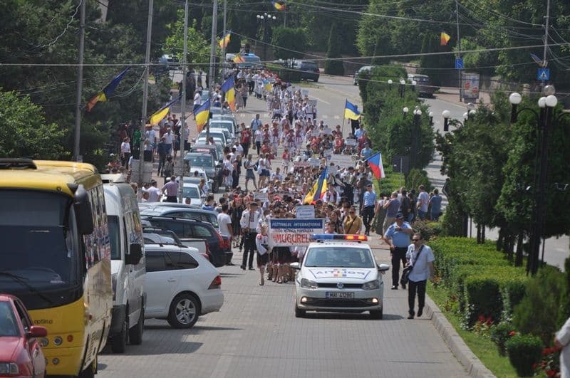 Parada Festivalul Mugurelul 2019_003