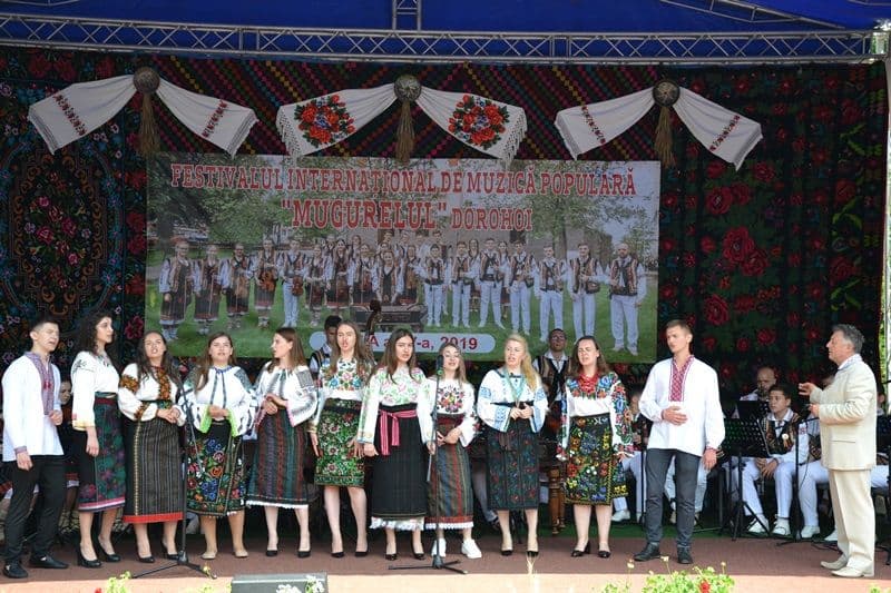Ansambluri Festivalul Mugurelul 2019_002