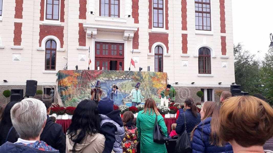 spectacole teatru 10