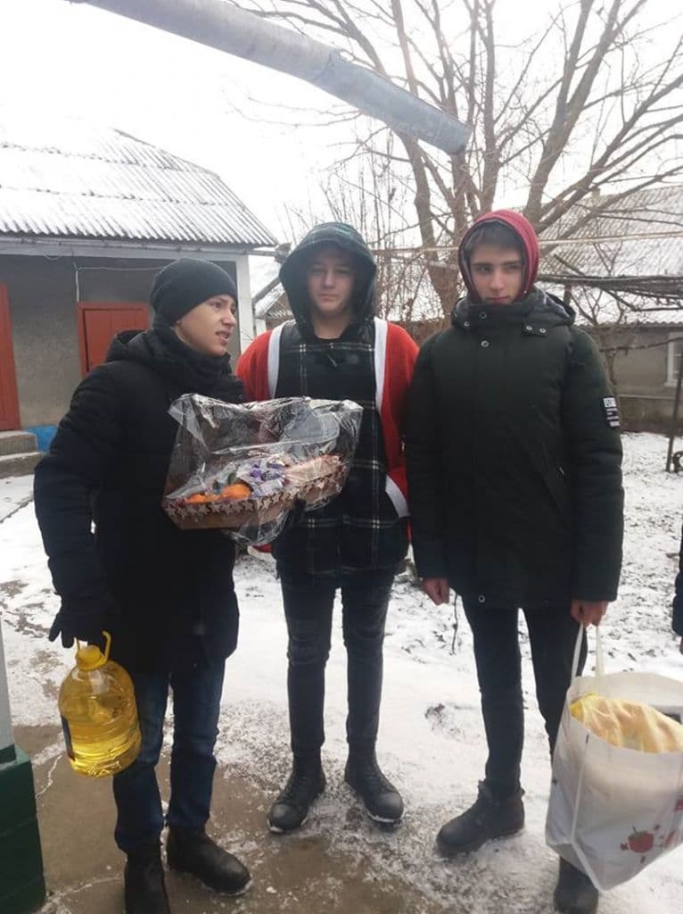 Omul care daruieste 13