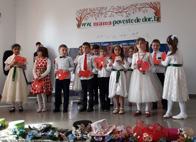 Activitate 8 martie Braesti 09