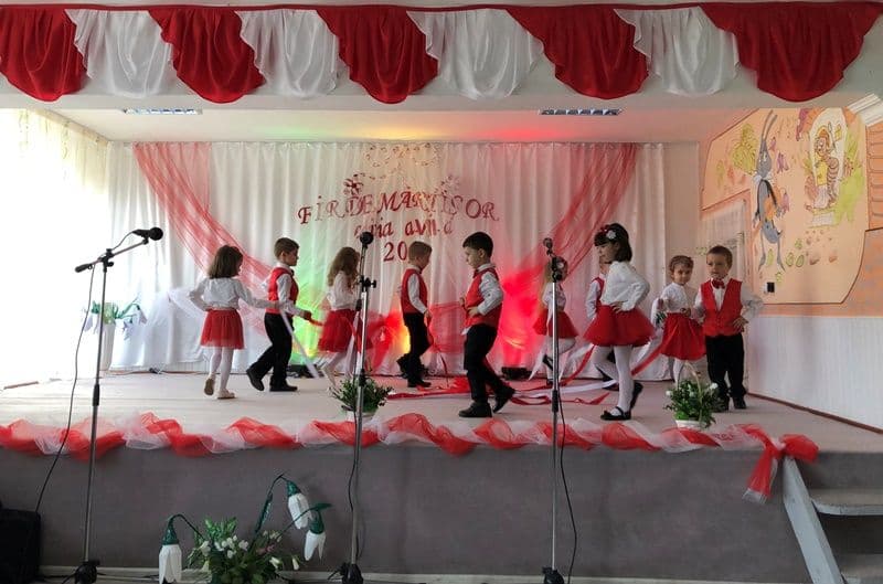fir de martisor 06