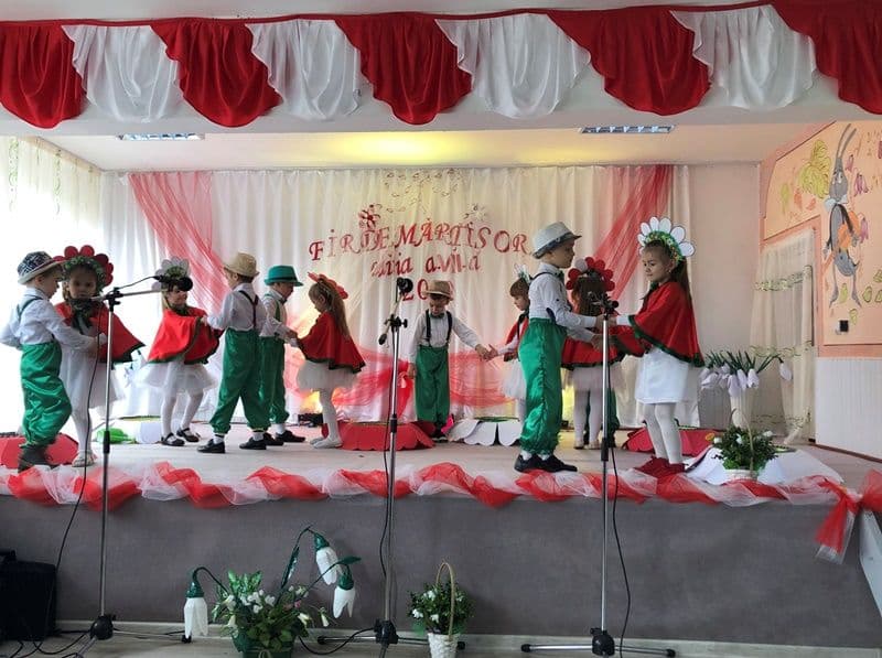 fir de martisor 16