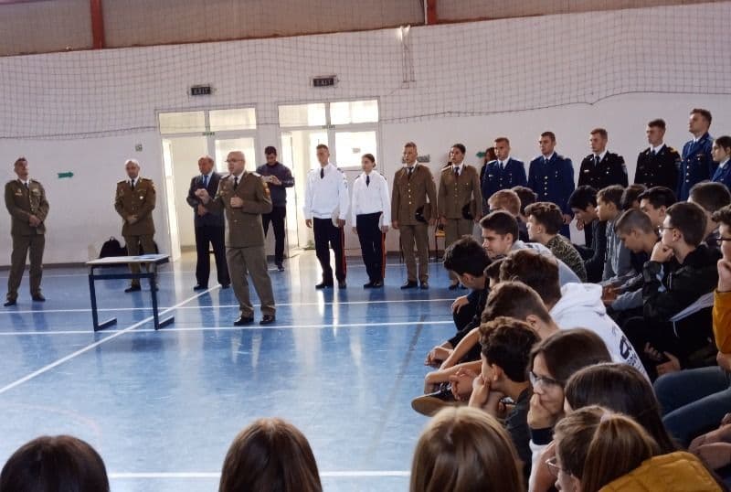 Militari (3)