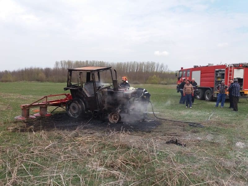 tractor in flacari 09