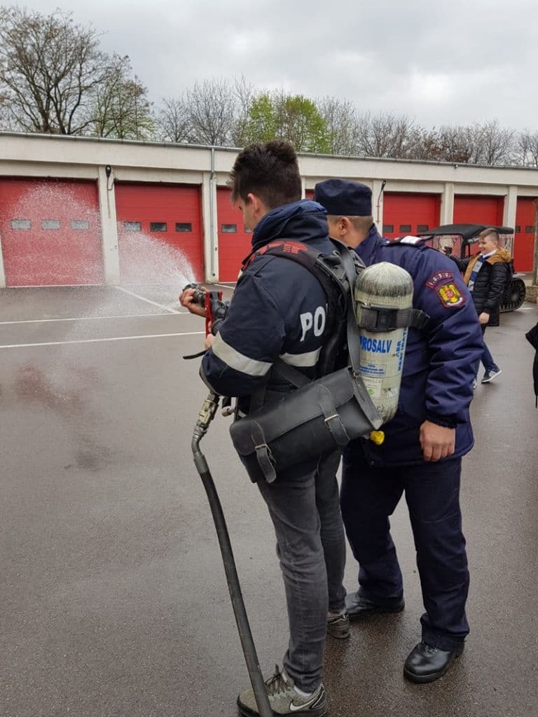 Scoala altfel la ISU_07