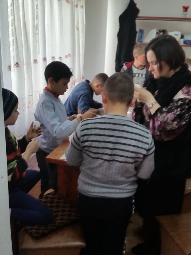 Atelier oua rosii_08