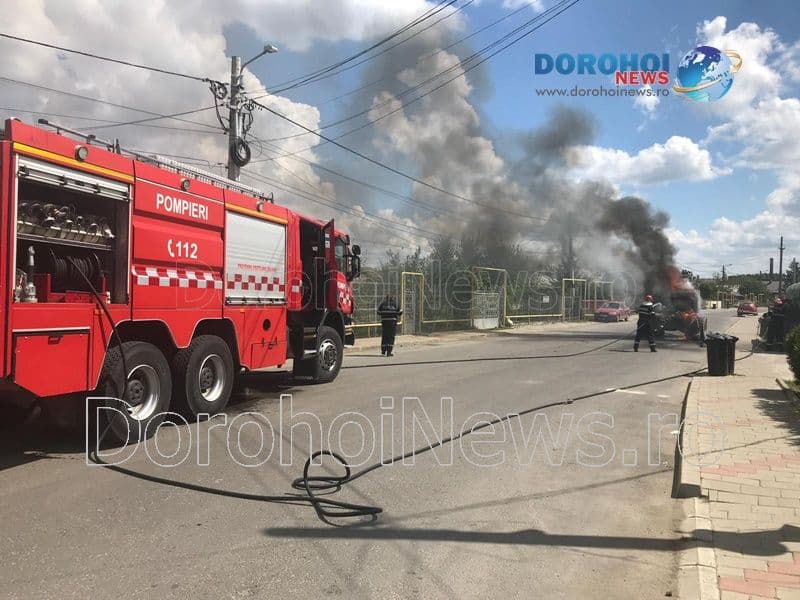 Incendiu excavator la Dorohoi_04