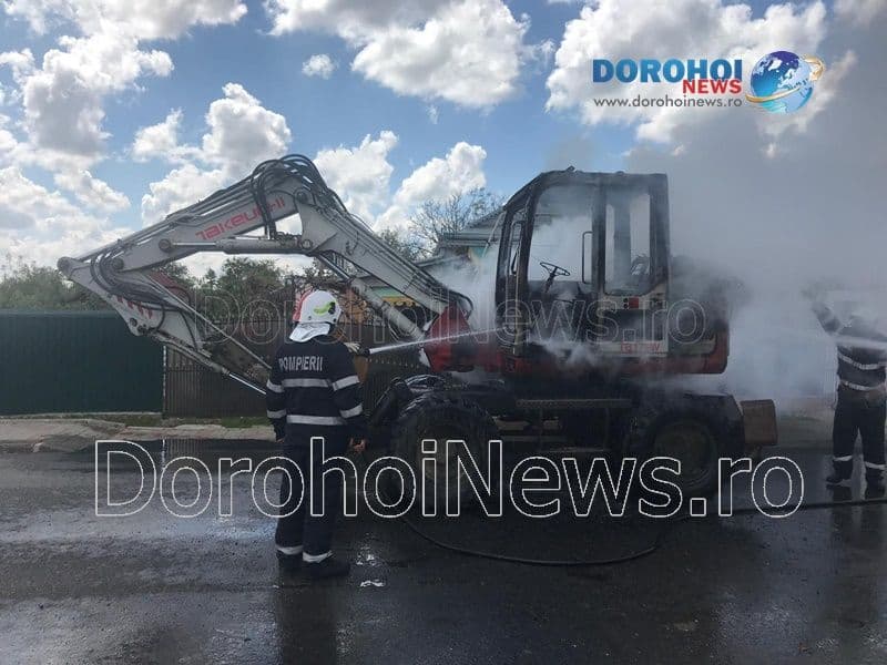 Incendiu excavator la Dorohoi_08
