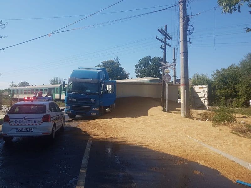 camion lovit de tren 01