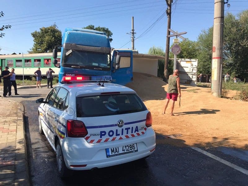camion lovit de tren 06