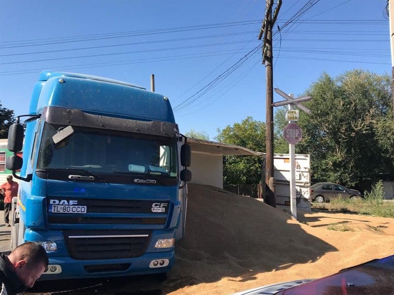 camion lovit de tren 09