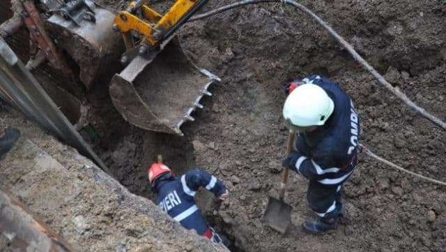 tragedie-baiat-asfixiat-sub-pamant