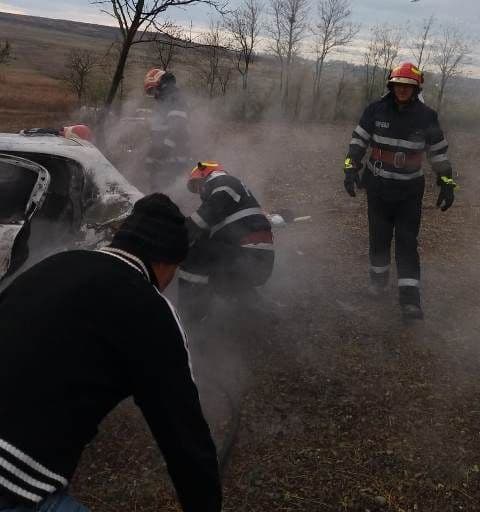 incendiu autoturism Roma_ (3)