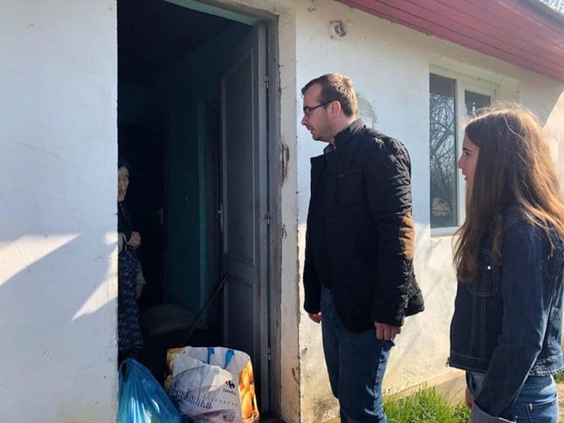 omul care daruieste 05