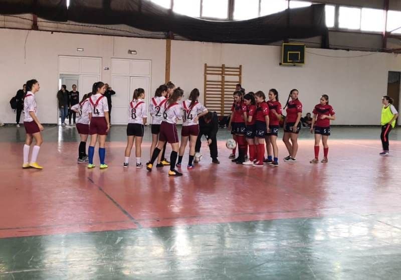 fotbal feminin (2)