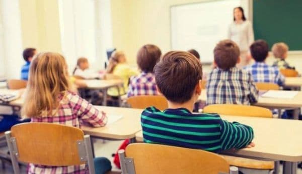 Veste proastă pentru elevi, o vacanţă dispare, vacanţa mare este mai mică. Calendar Bac şi Evaluare 2020