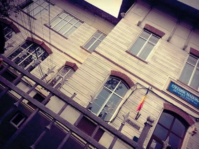 SUCCES!.....  la GHICA!