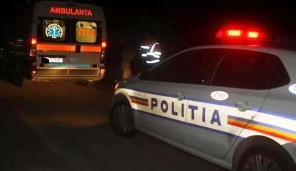 Un tânăr de 21 de ani fără permis de conducere a provocat un accident rutier intrând în coliziune cu niște parapeţi metalici