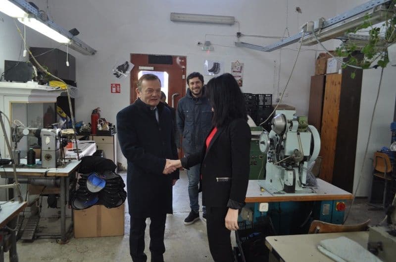 O nouă fabrică de încălțăminte s-a deschis la Dorohoi. Diversitate de produse la prețuri de producător! VIDEO - FOTO