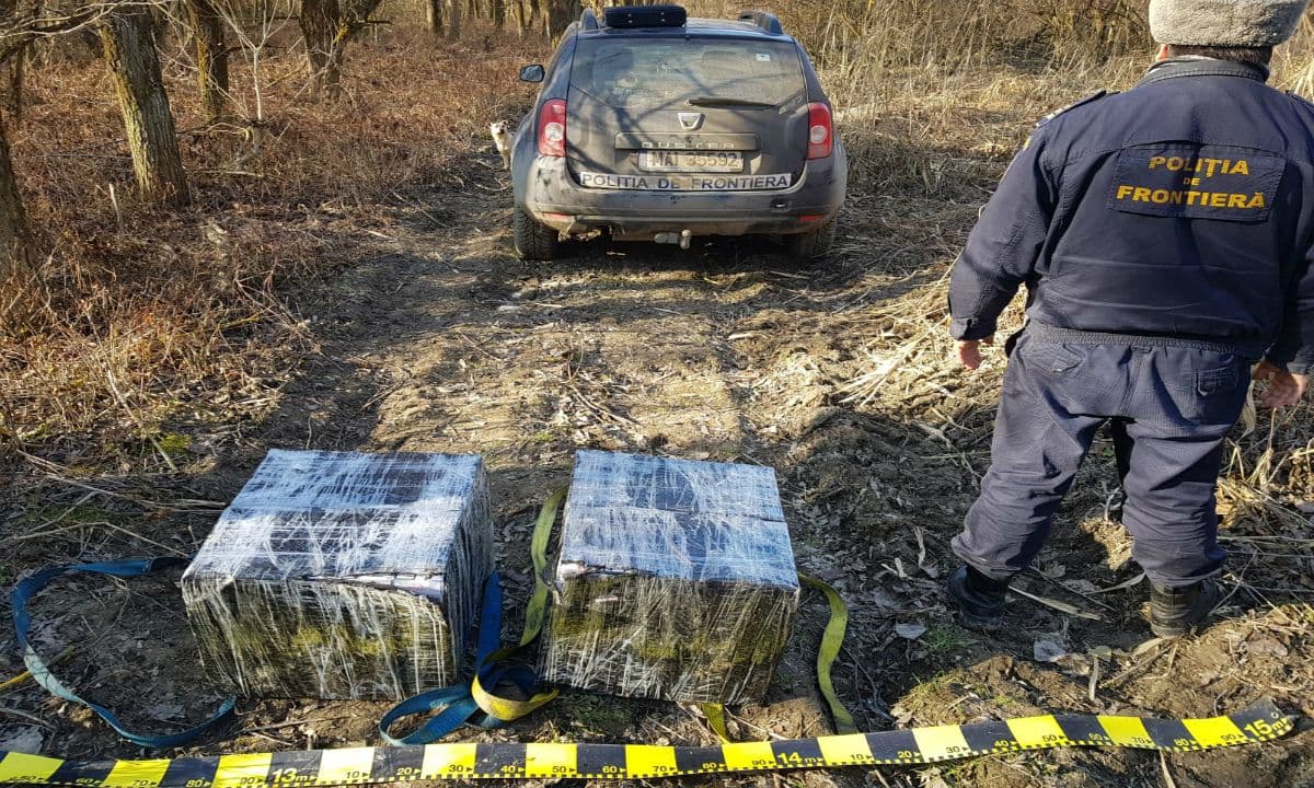 Ţigări de peste 28.000 lei confiscate la frontiera de est - FOTO
