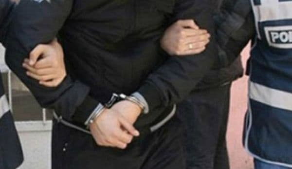 Tânăr din Văculeşti, reţinut pentru 24 de ore. A condus în stare de ebrietate deși avea permisul suspendat tot pentru consum de alcool