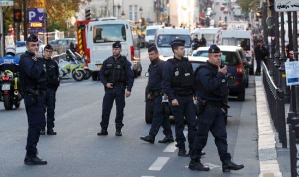 Patru români au fost arestați în Franța. Sunt acuzați de aproape 200 de spargeri
