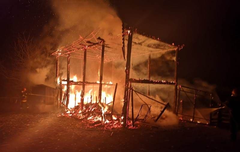 Zi agitată pentru pompierii botoșăneni. Au avut de intervenit la mai multe incendii