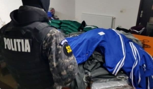 Amendă de 500 de lei pentru comerţ cu haine la un târg de duminică