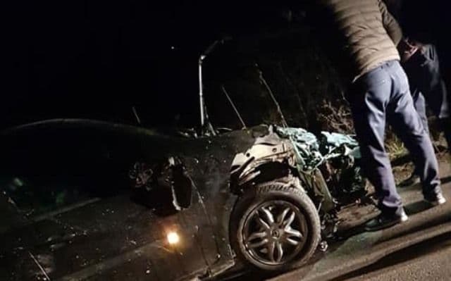 Accident teribil în județul Botoșani! O mașină a intrat cu viteză într-o turmă de oi - FOTO