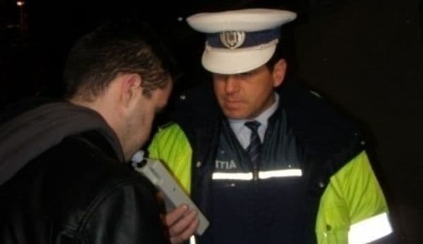 Tot mai mulţi şoferi, prinşi băuţi la volan!