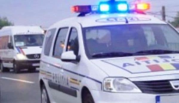 Urmărire în Dorohoi – Șofer beat blocat în trafic și dus la sediul poliției