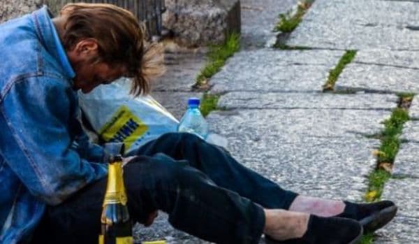 Român expulzat din Italia, după ce a ajuns beat la spital de 73 de ori