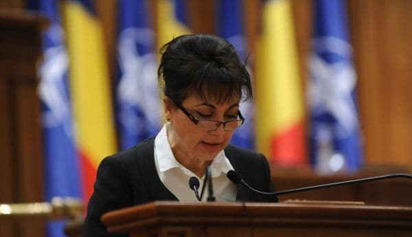 Răspunsuri goale ale ministrului Costache la probleme reale din sănătate: mai multe paturi la urgențe, extinderea centrelor de sănătate mintală și asi