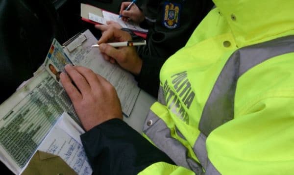 Dorohoi: Accident rutier provocat de un șofer beat. A plecat de pe loc fără să se asigure