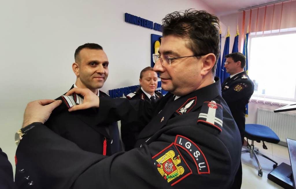 Patru pompieri botoșăneni avansați de „Ziua Protecției Civile din România” - FOTO