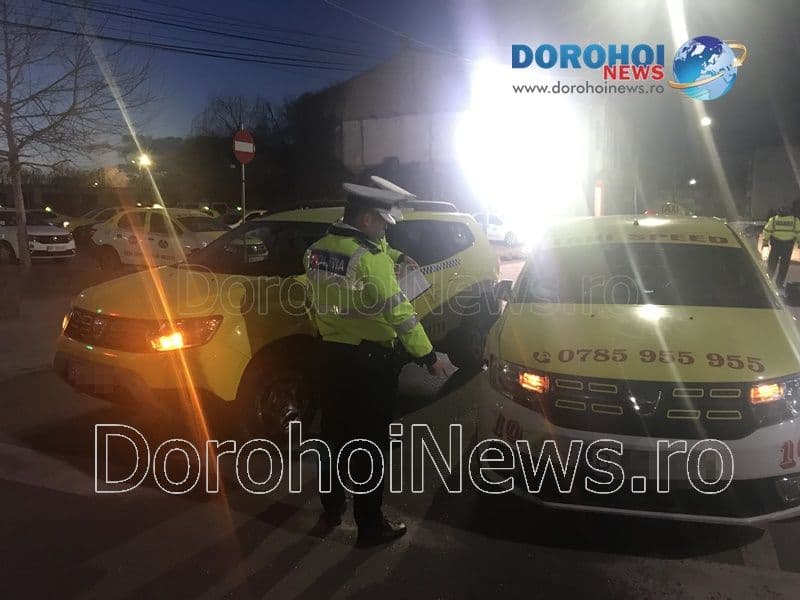 Accident! Două taxiuri s-au ciocnit în centrul municipiului Dorohoi - FOTO