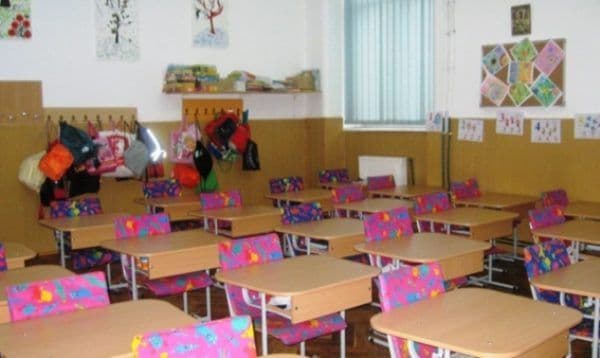 Înscrierea la clasa pregătitoare: Copiii pot fi înscriși începând de astăzi. Cererea tip online disponibilă AICI