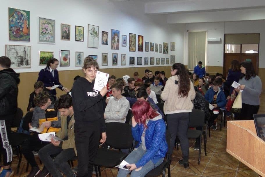Activitate de prevenire a delincvenței juvenile la Liceul Tehnologic Alexandru Vlahuță Șendriceni – FOTO