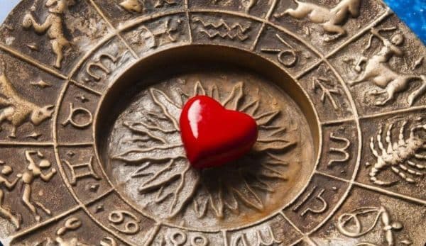 Horoscopul săptămânii 9 - 15 martie. Săgetătorii se vor concentra pe carieră, iar Balanțele vor avea discuții cu partenerul de cuplu