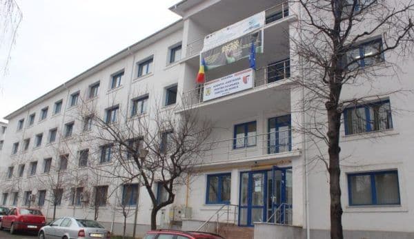 O instituție din Botoșani anunță că nu întrerupe activitatea însă siguranța este cea mai importantă