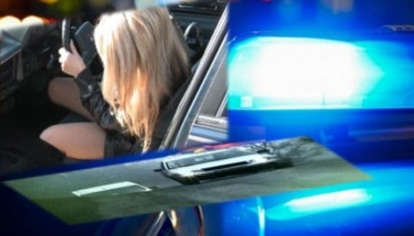 Pericol public! Tânără de 22 de ani, prinsă la volan deși avea permisul suspendat