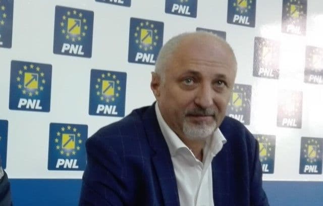Senator din Botoșani în autoizolare după ce a luat contact cu o persoană diagnosticată cu coronavirus