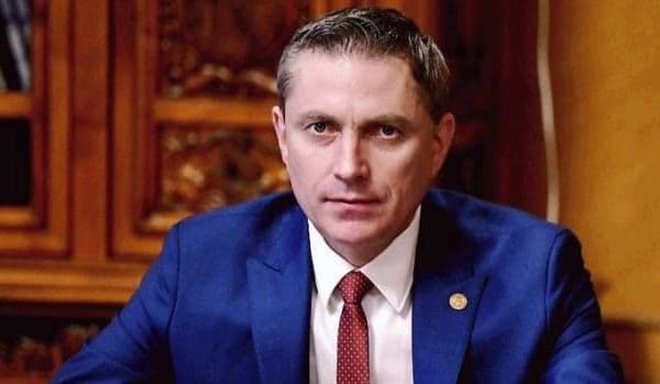 Costel Lupașcu: „Solicit Guvernului dotarea în regim de urgență a Spitalului Judeţean Botoșani cu un analizator care va depista rapid infecția cu coro