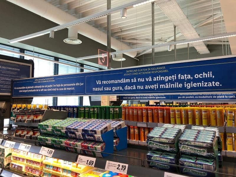 Lidl România a implementat noi măsuri pentru a-și proteja angajații și clienții - FOTO
