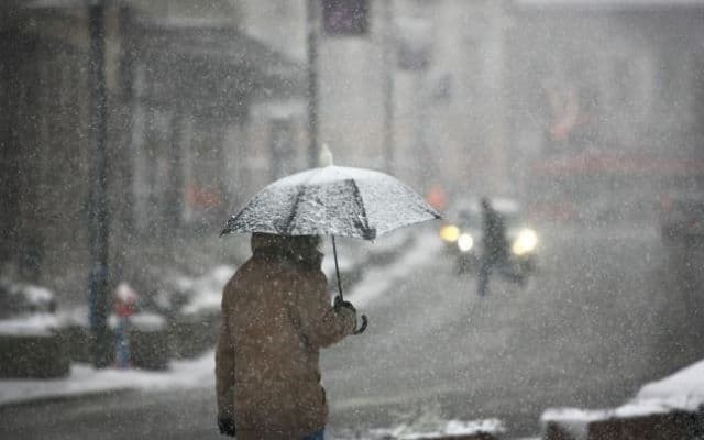 Meteorologii atenționează! Răcire accentuată, ninsori și intensificări ale vântului