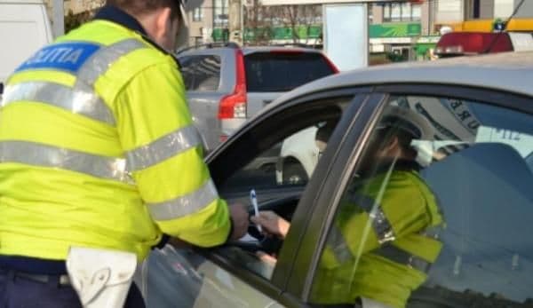 Bărbat de 49 de ani din Dorohoi prins la volan băut și fără permis