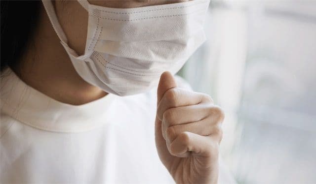 Alertă! Tânără de 27 de ani transferată de la Spitalul Dorohoi la Botoșani, diagnosticată cu coronavirus